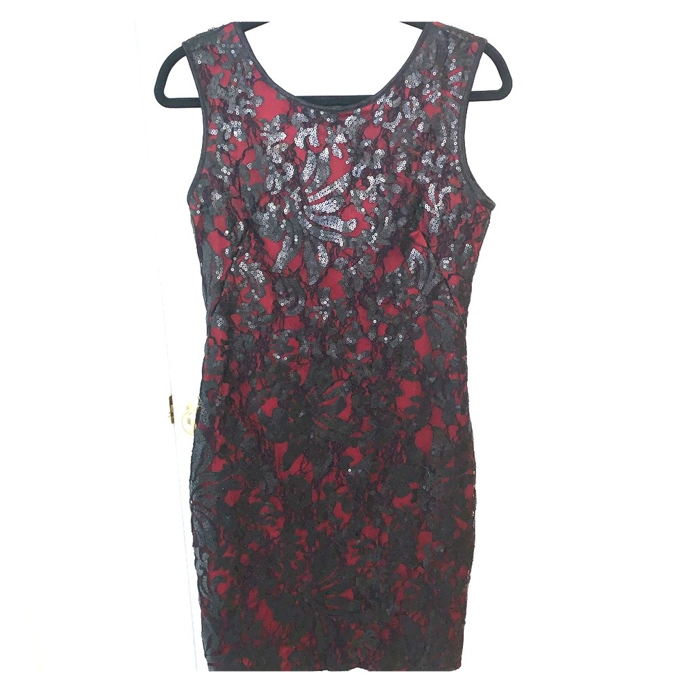 Cache red and black dress